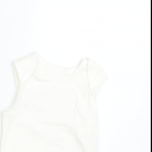Primark Baby White   Basic T-Shirt Size 0-3 Months