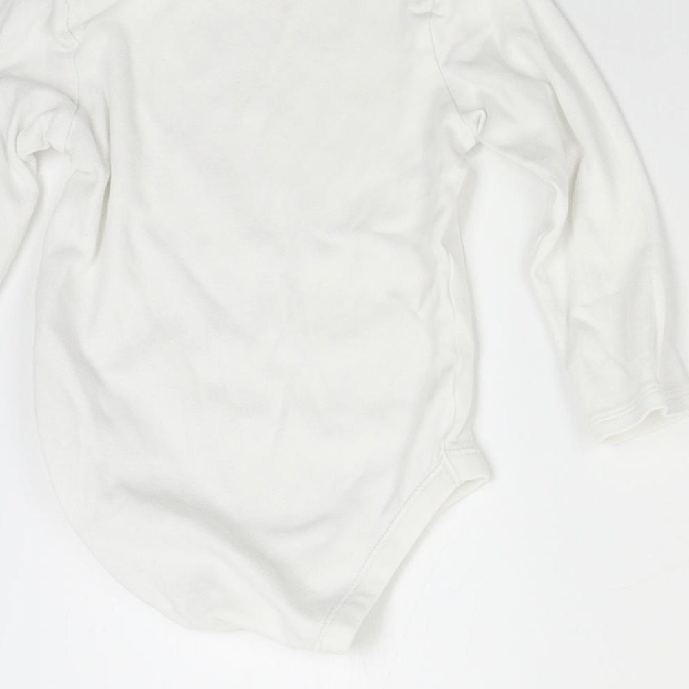 Primark Baby White   Babygrow One-Piece Size 24 Months
