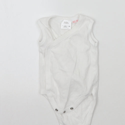Zara Baby White   Babygrow One-Piece Size 0-3 Months