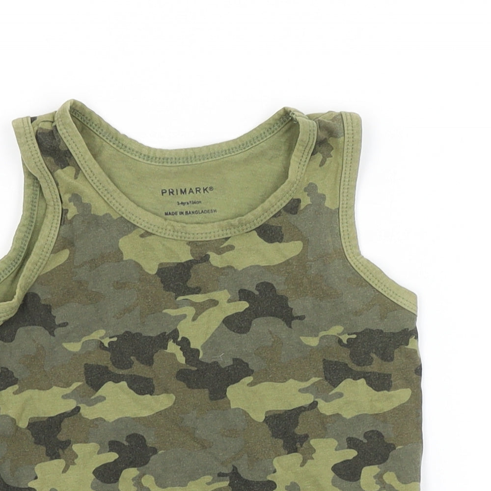 Primark Boys Green Camouflage  Basic Tank Size 3-4 Years