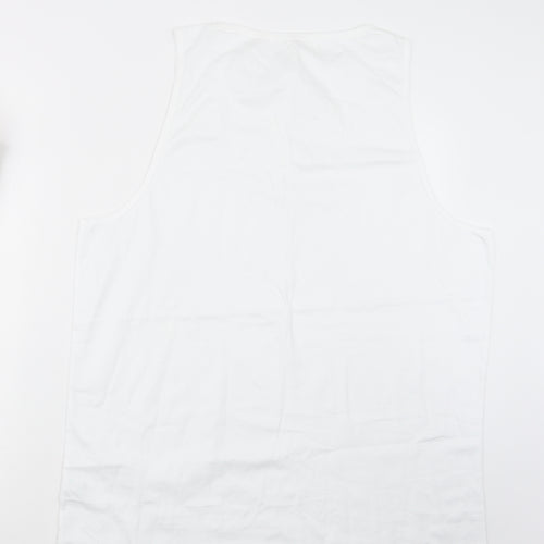 George Mens White    T-Shirt Size 2XL