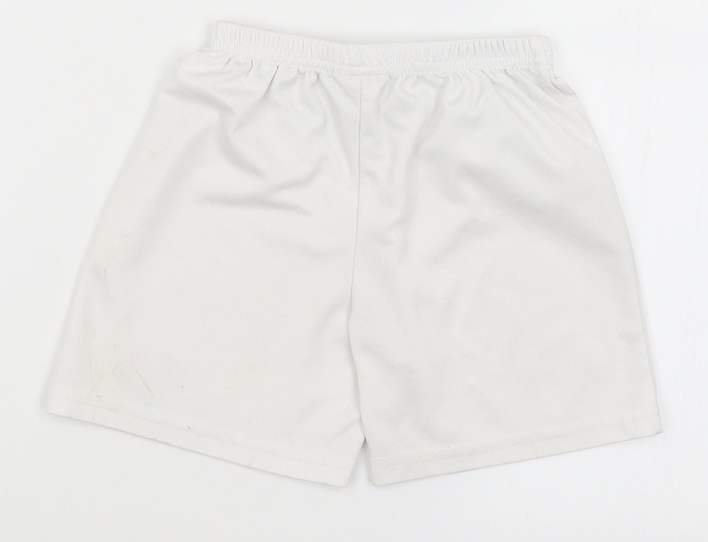 Manav Boys White   Bermuda Shorts Size 4 Years