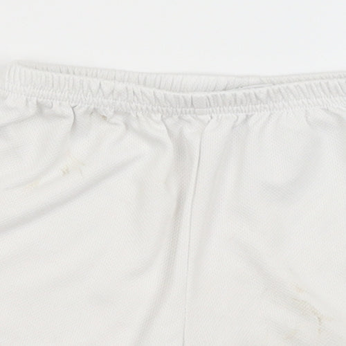 Manav Boys White   Bermuda Shorts Size 4 Years