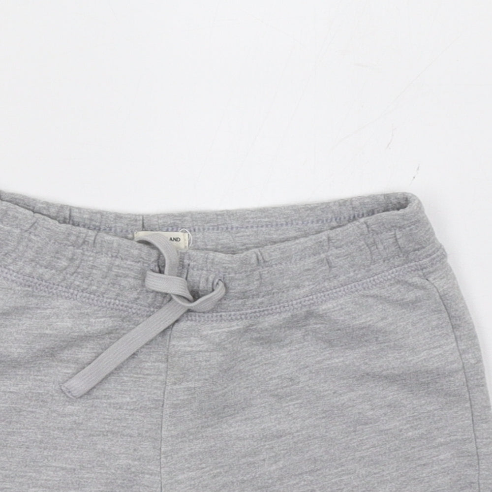River Island Boys Grey   Sweat Shorts Size 3-4 Years