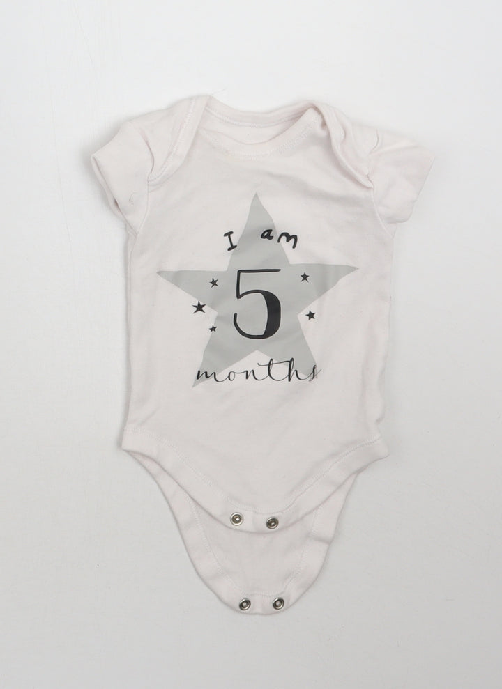 Matalan Baby White Babygrow One-Piece Size 3-6 Months - I am 5 months old