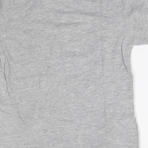 Primark Boys Grey   Basic T-Shirt Size 6-7 Years