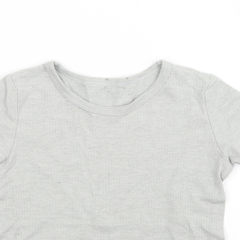 Primark Girls Grey   Basic T-Shirt Size 6-7 Years