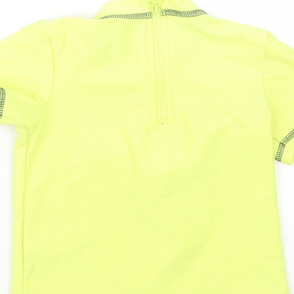 Primark Boys Yellow   Basic T-Shirt Size 18-24 Months  - Swimming