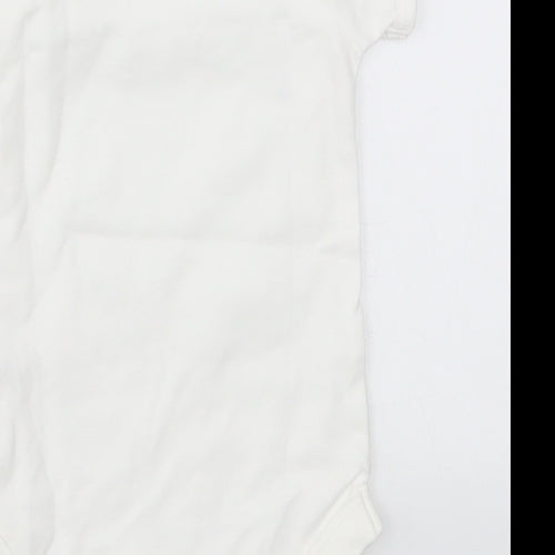 TU Baby White   Babygrow One-Piece Size 6-9 Months