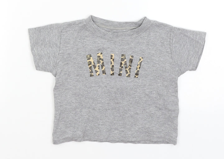 Preworn Baby Grey Basic T-Shirt Size 6-9 Months - Mini