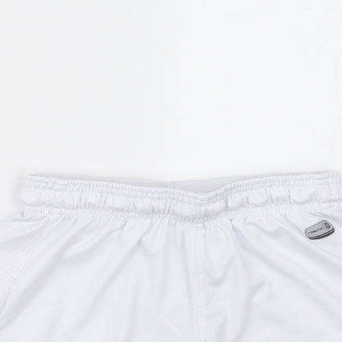 Macron Boys White   Sweat Shorts Size S - Stoke city