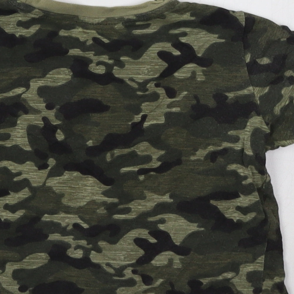 Primark Boys Green Camouflage  Basic T-Shirt Size 2 Years