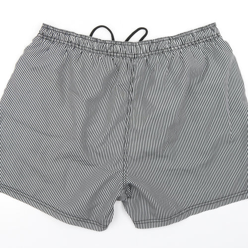 F&F Mens Black Striped  Athletic Shorts Size 2XL