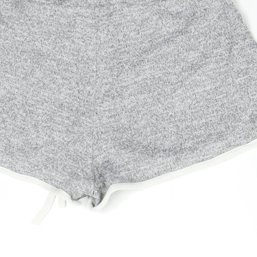 Boohoo Womens Grey   Hot Pants Shorts Size 4