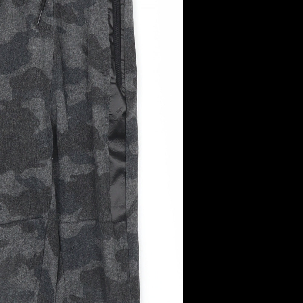 Primark Boys Grey Camouflage  Sweatpants Trousers Size 5-6 Years