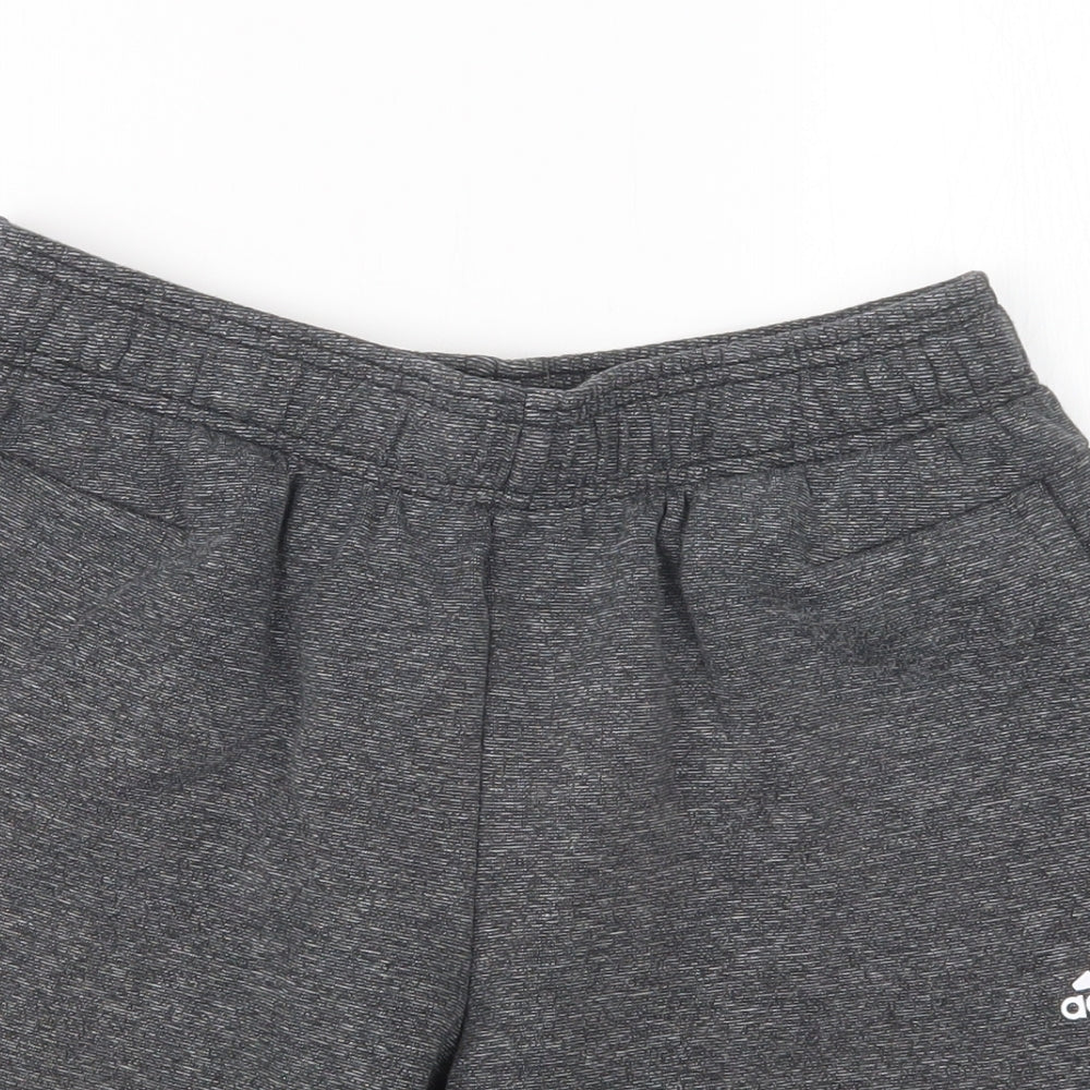 adidas Boys Grey   Sweat Shorts Size 13-14 Years