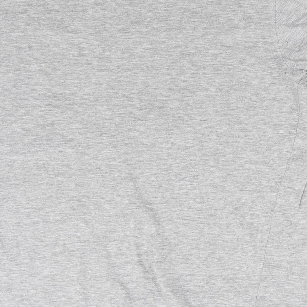 Sergio Tacchini Mens Grey    T-Shirt Size S