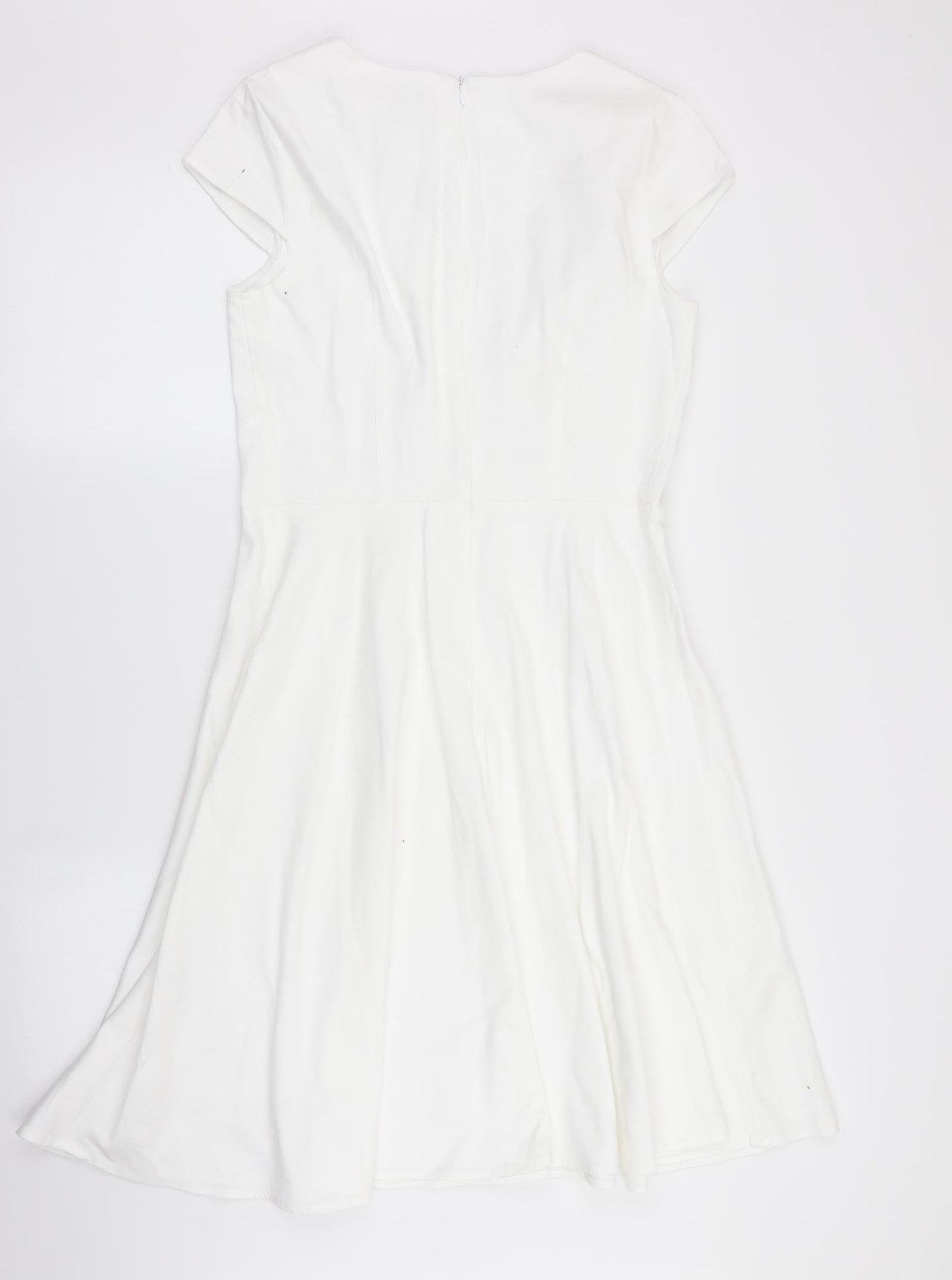 Bbonfinedress Womens White   Fit & Flare  Size L  - back Zip up