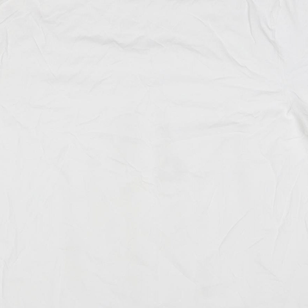 George Mens White    T-Shirt Size 2XL