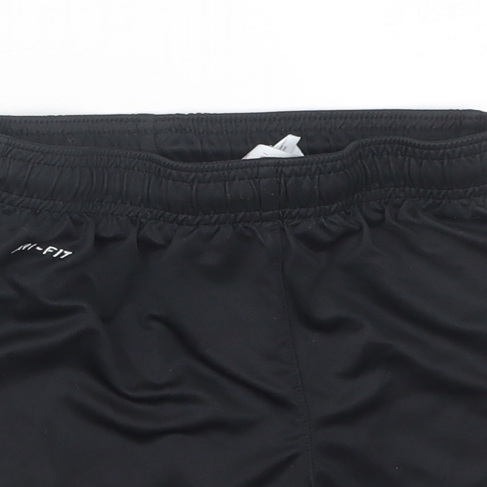 Nike Boys Black   Sweat Shorts Size 6-7 Years