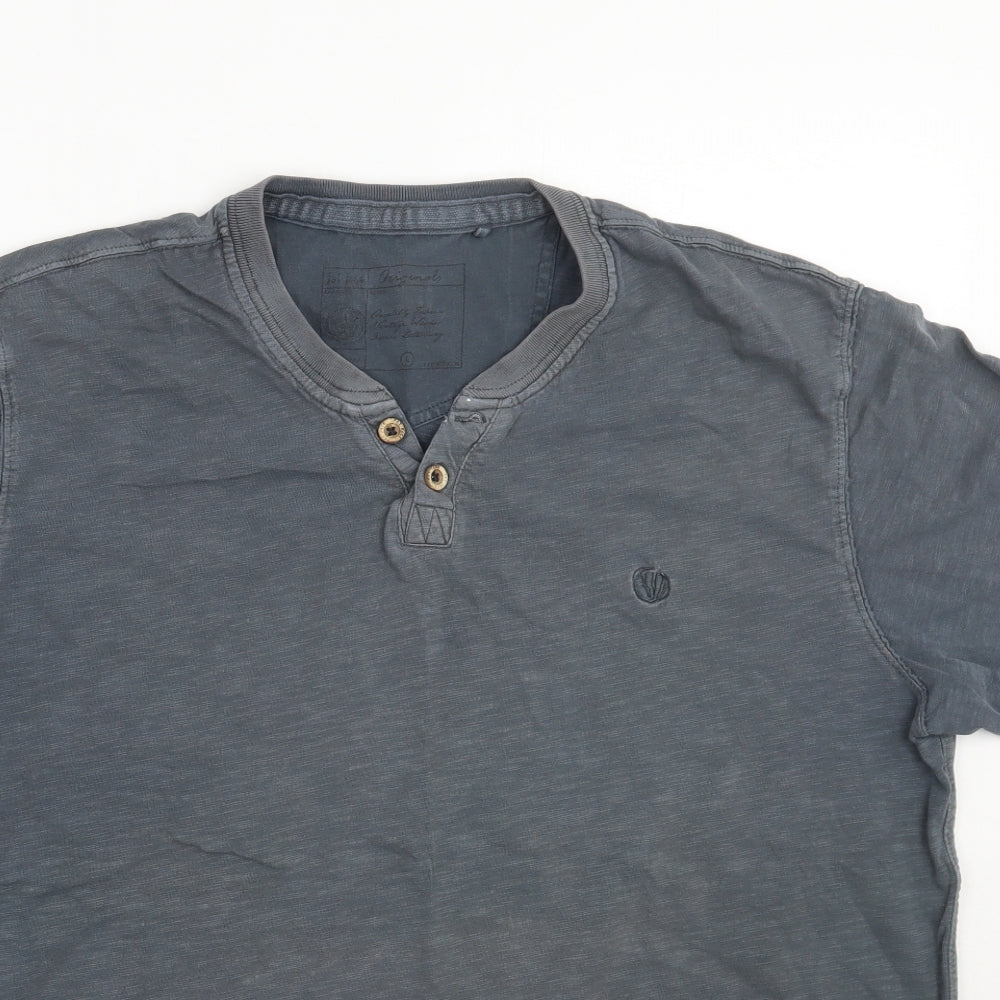 Preworn Mens Grey    T-Shirt Size L
