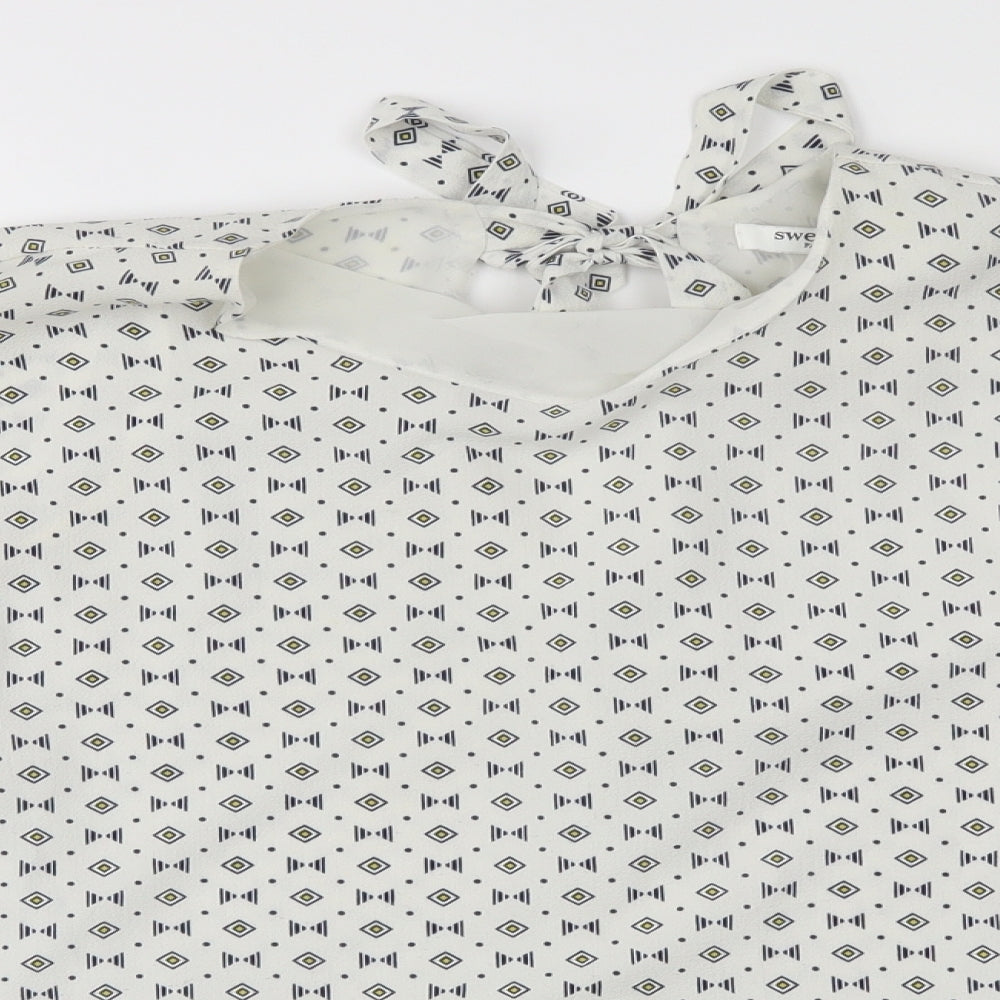sweewe Womens White   Basic Blouse Size S  -