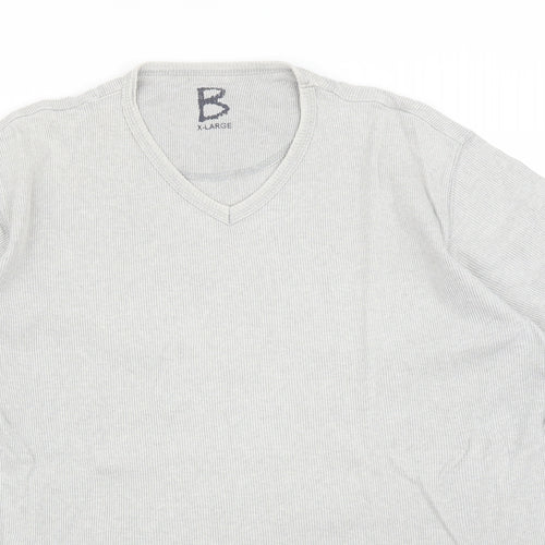 B Mens Grey    T-Shirt Size XL