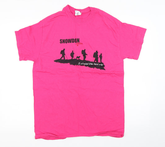 Front view of Gildan women’s pink basic t-shirt, size M
