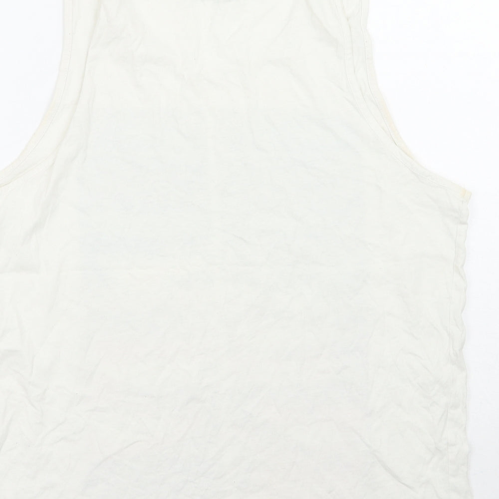 Cedar Wood State Mens White    T-Shirt Size L