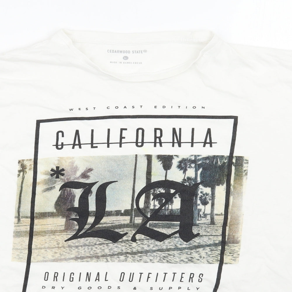 Cedar Wood State Mens White Floral   T-Shirt Size L