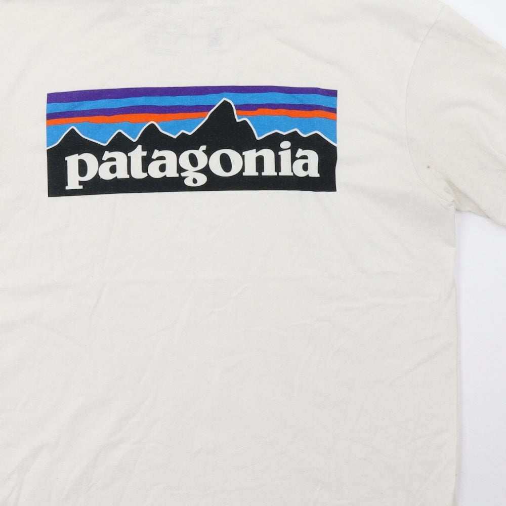 Patagonia Mens Grey    T-Shirt Size S