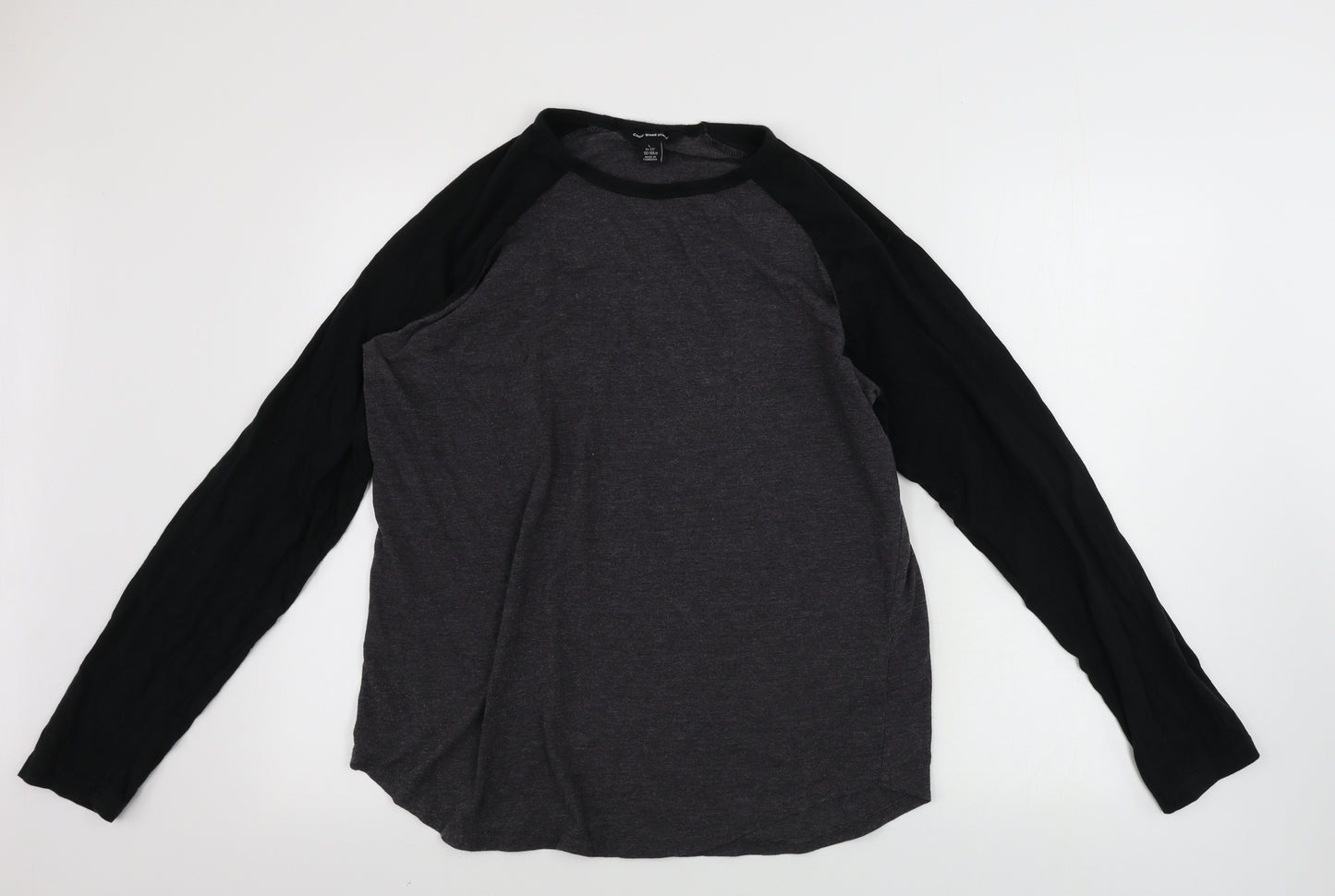 Cedar Wood State  Womens Grey   Basic T-Shirt Size L