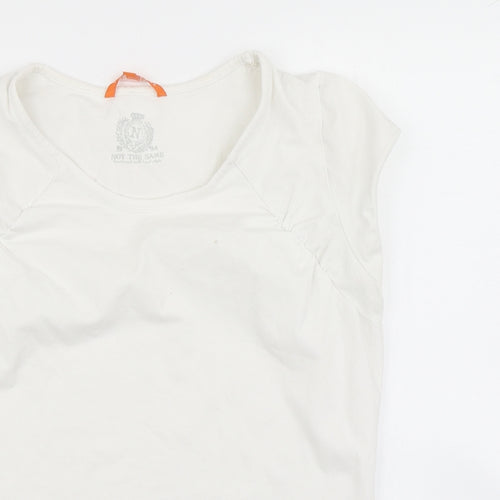 Not the same Womens White   Basic T-Shirt Size M