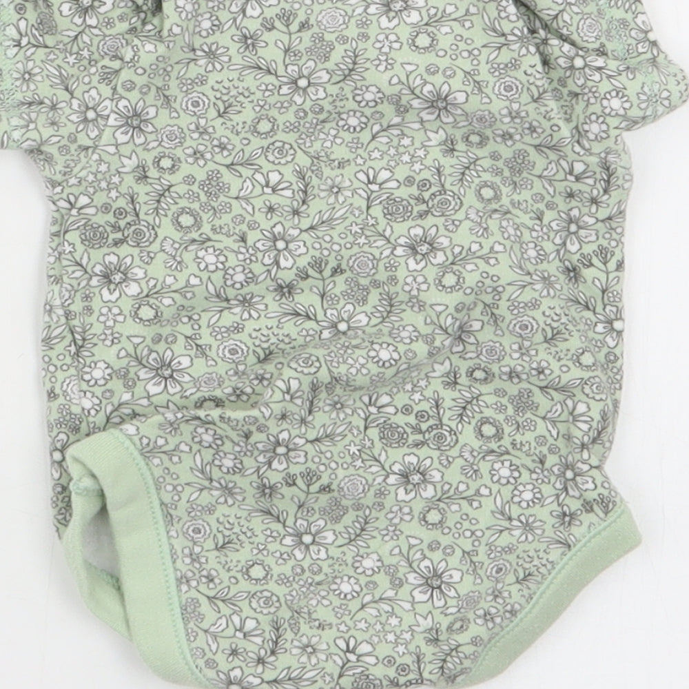 Nutmeg Girls Green Floral  Babygrow One-Piece Size 0-3 Months