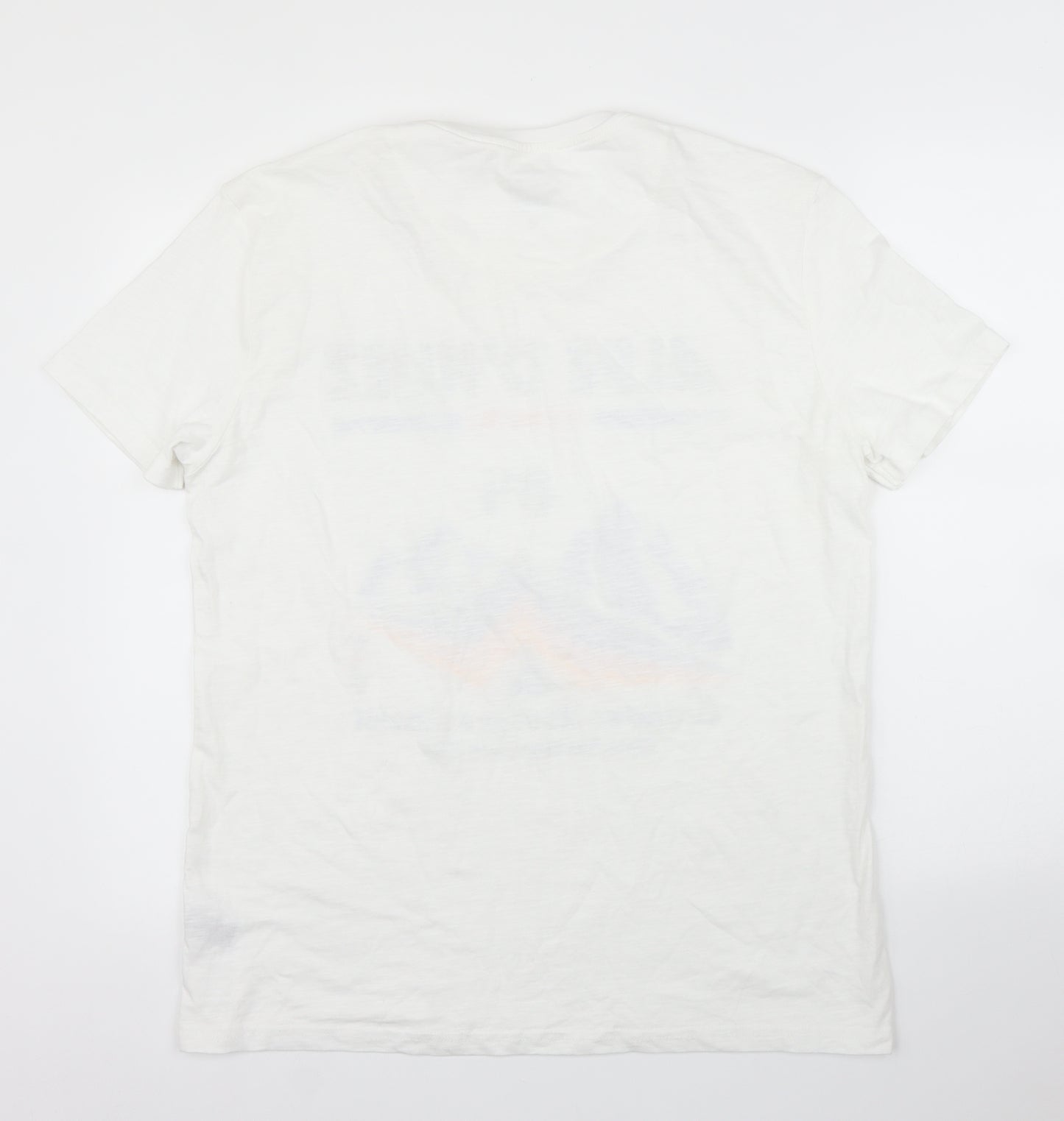 George Mens White    T-Shirt Size M