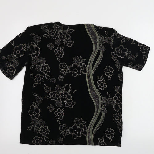 Eye Casuals  Womens Black Floral  Basic T-Shirt Size M