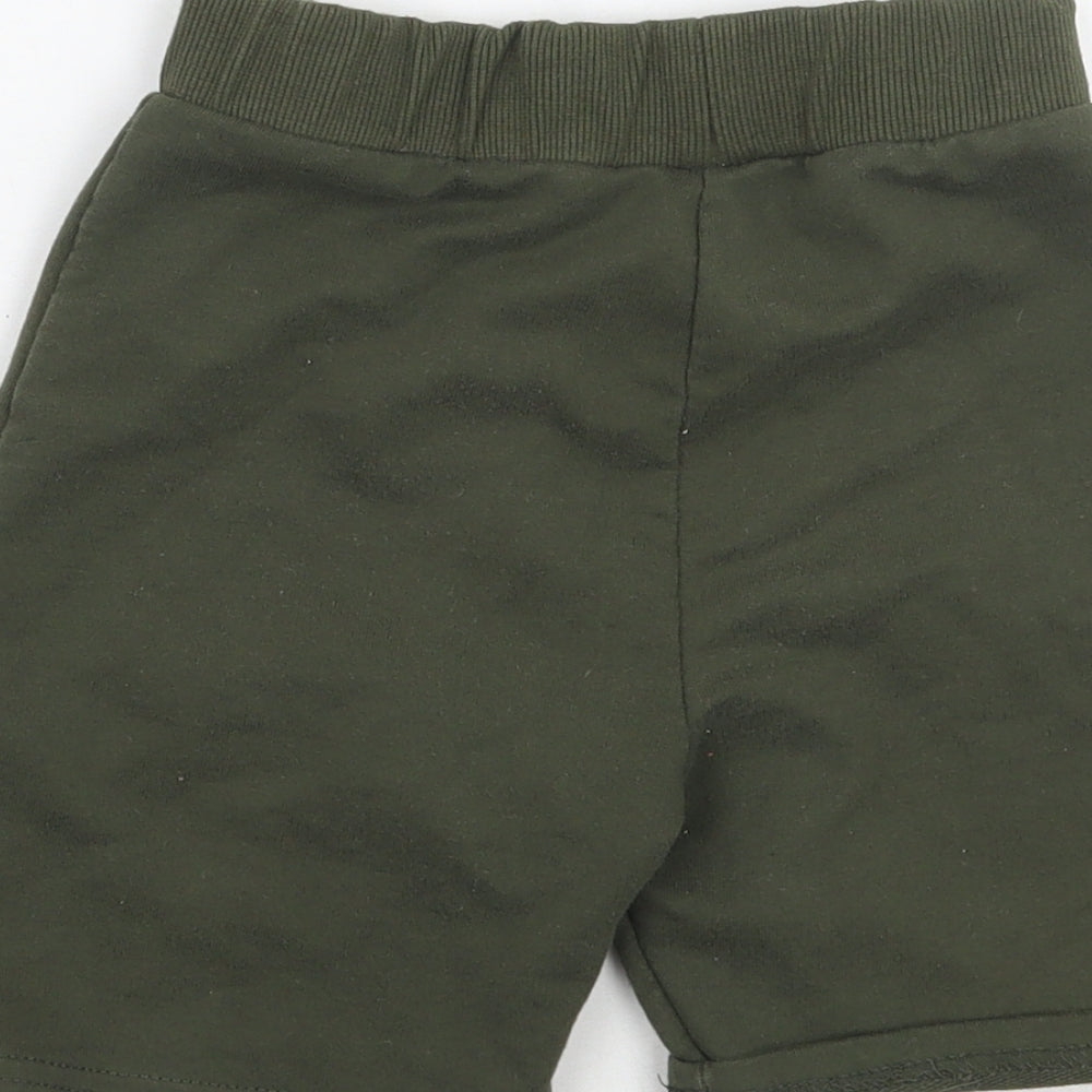 McKenzie Boys Green   Sweat Shorts Size 5-6 Years