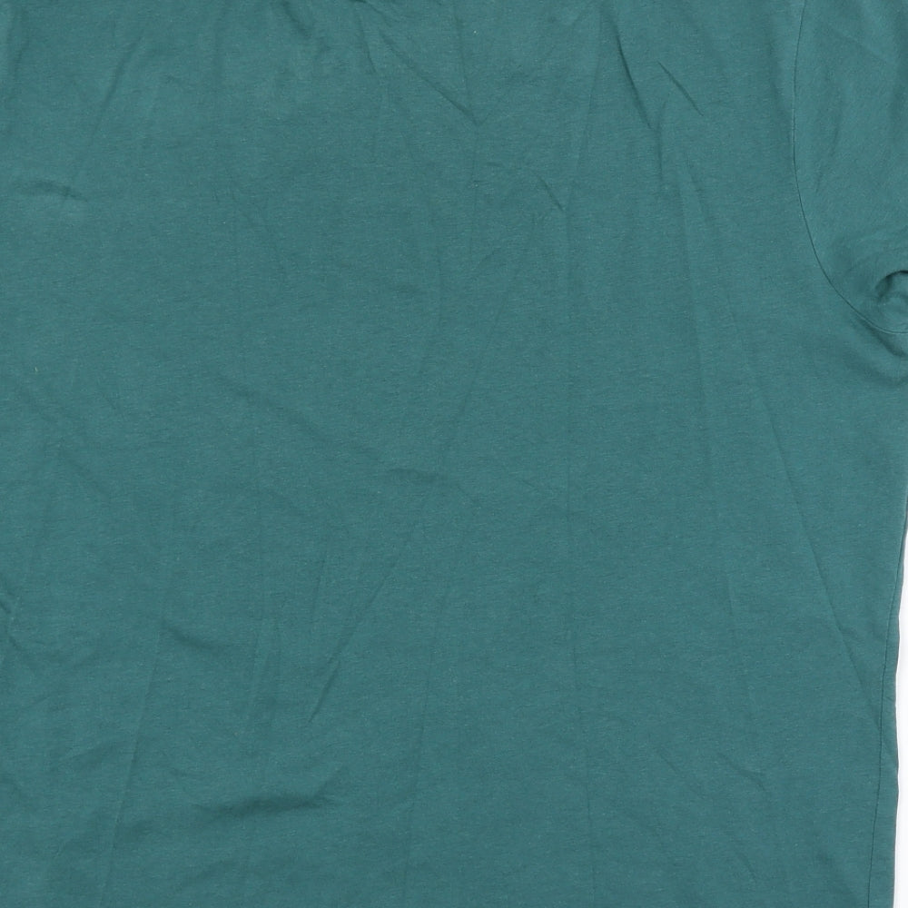 George Mens Green    T-Shirt Size L