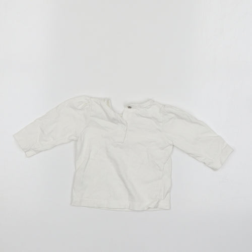 Preworn Girls White   Pullover Jumper Size 0-3 Months