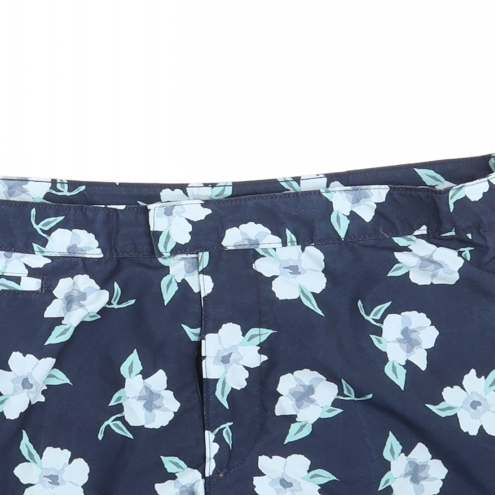 M&S Mens Blue Floral  Sweat Shorts Size 36 in - Inside Leg 6 Inches