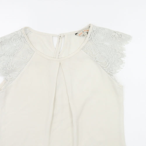 Billie & Blossom Womens Ivory   Basic T-Shirt Size 10