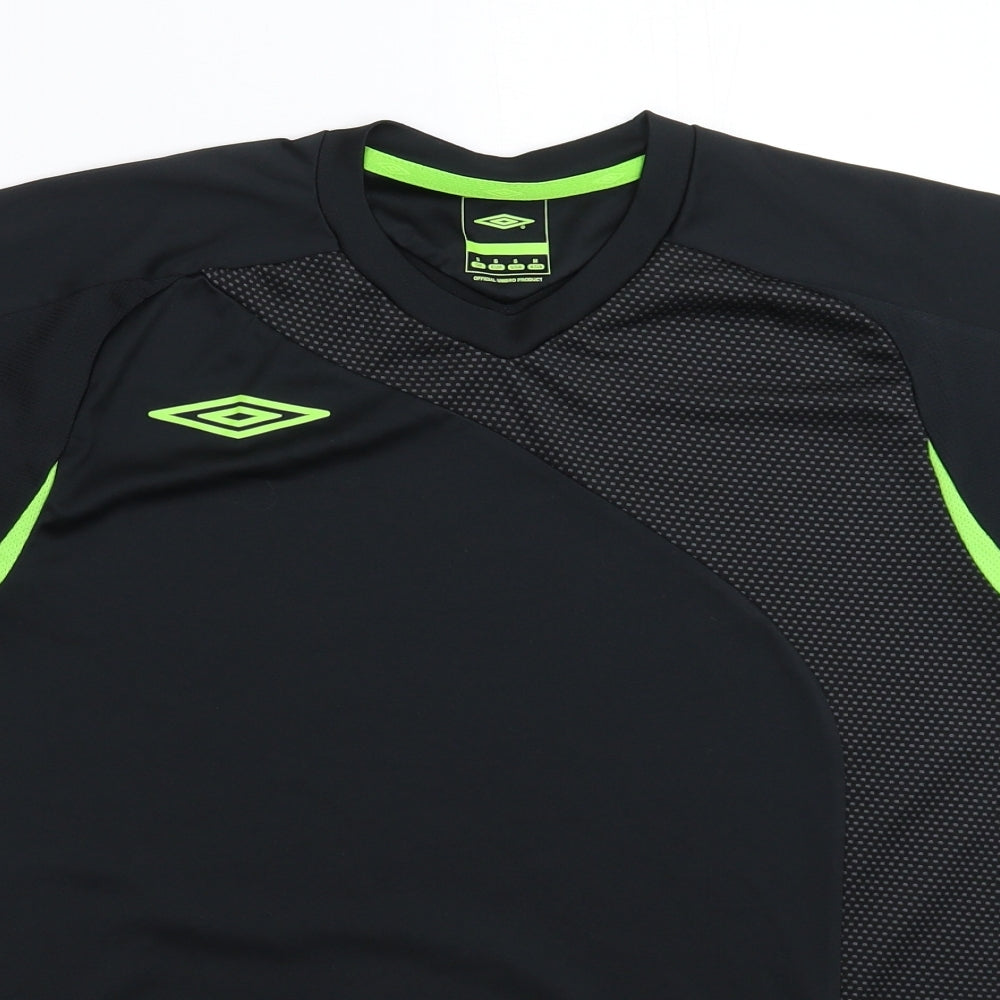 Umbro Mens Black   Jersey T-Shirt Size S