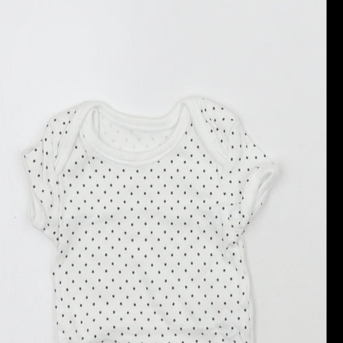 George Baby White Geometric  Babygrow One-Piece Size 0-3 Months