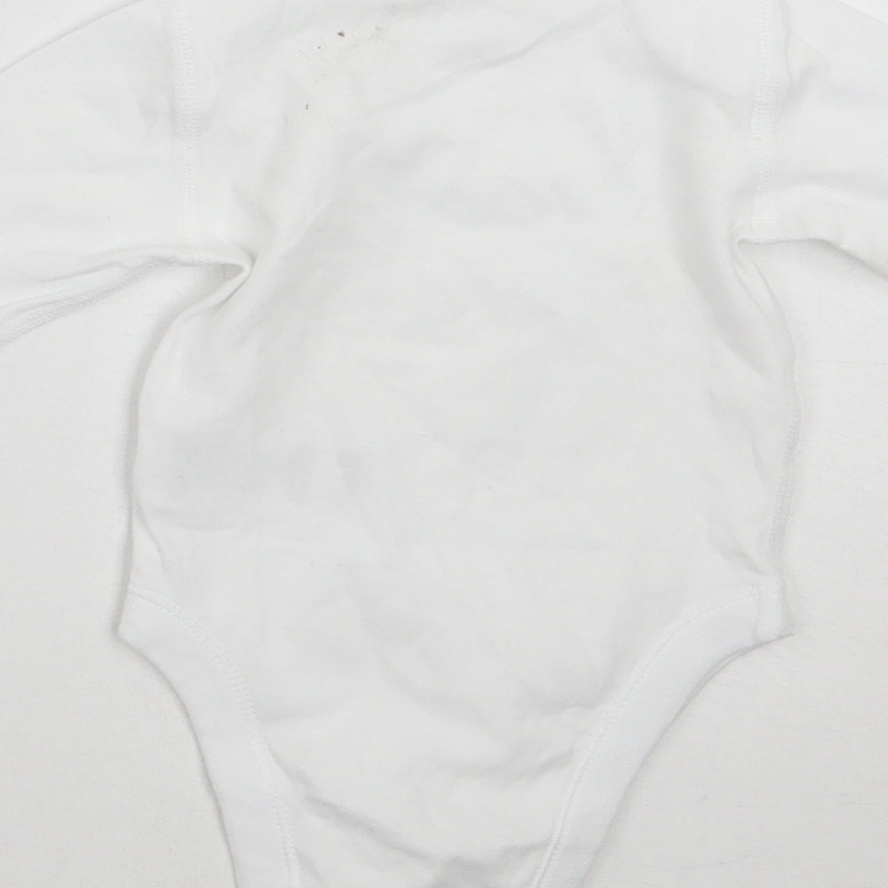 F&F Baby White   Babygrow One-Piece Size Newborn