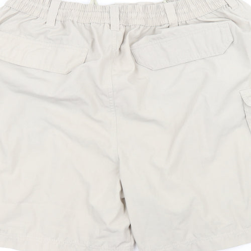 MCN Womens Grey   Bermuda Shorts Size 3XL