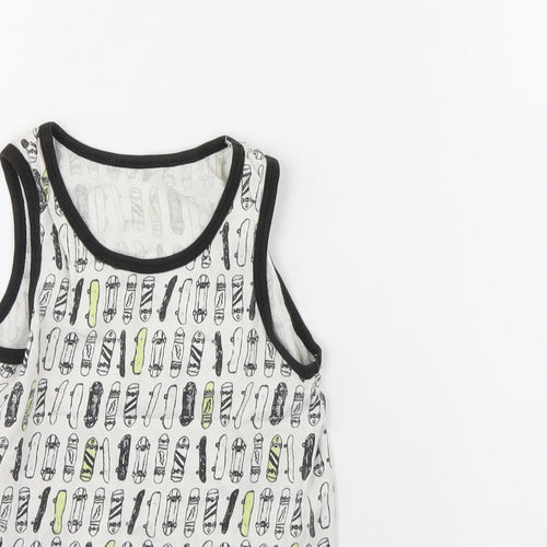 Primark Boys White Spotted  Basic Tank Size 5 Years  - Skateboard