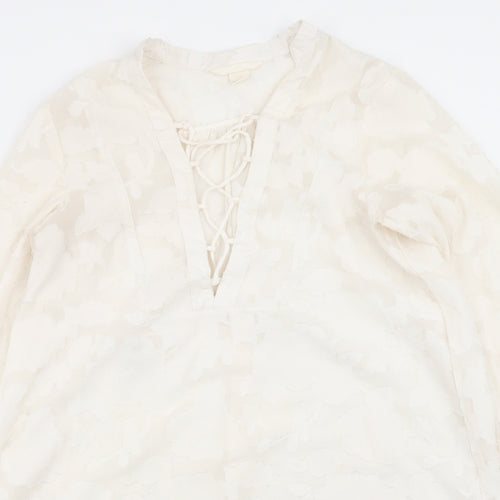 H&M Womens White Geometric  Fit & Flare  Size 4