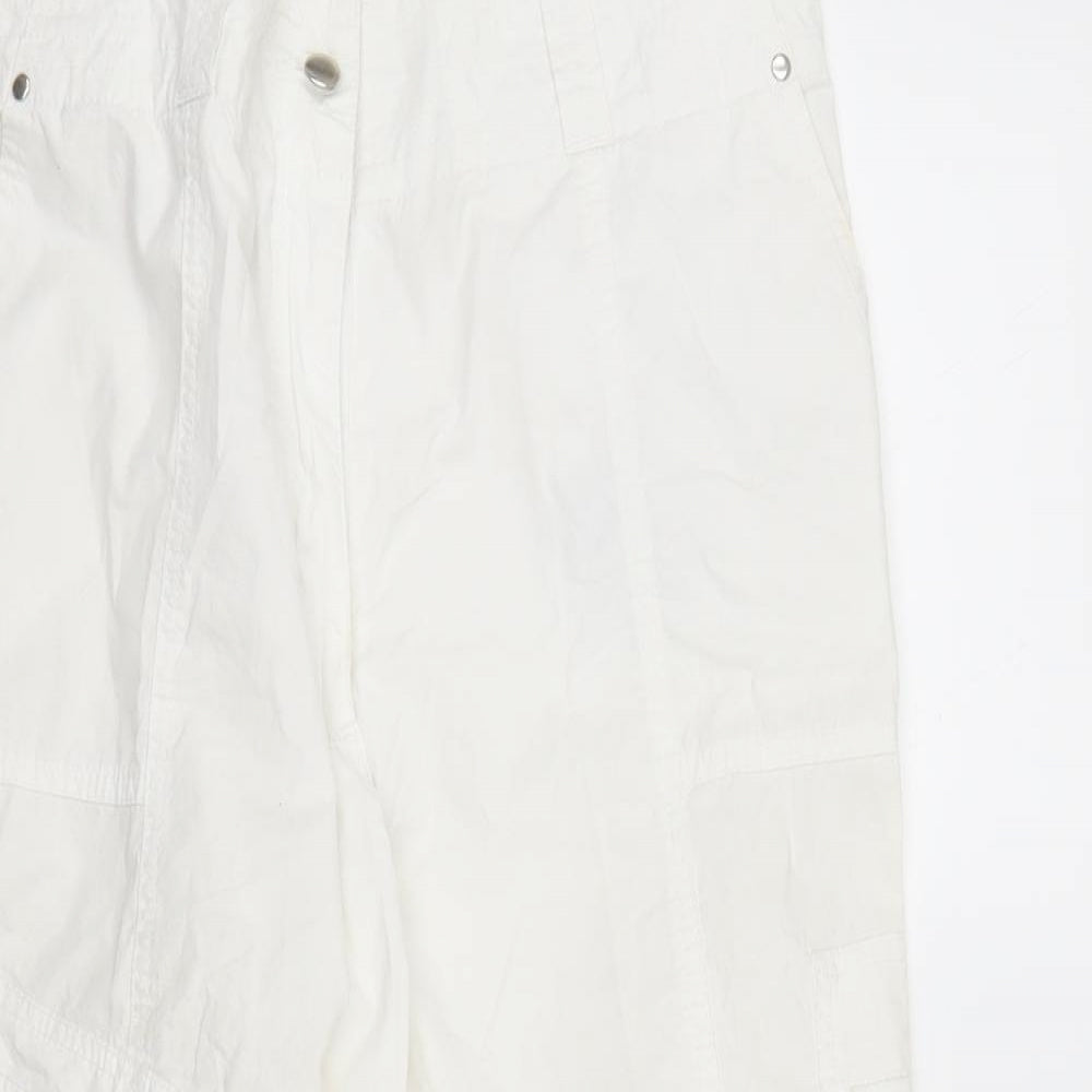 Arquette Womens White   Capri Trousers Size 16 L22 in