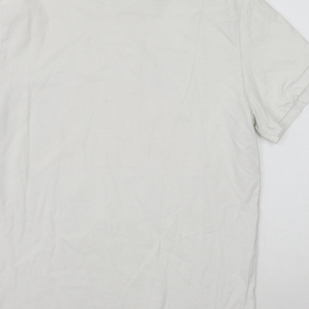 George Mens White    T-Shirt Size M