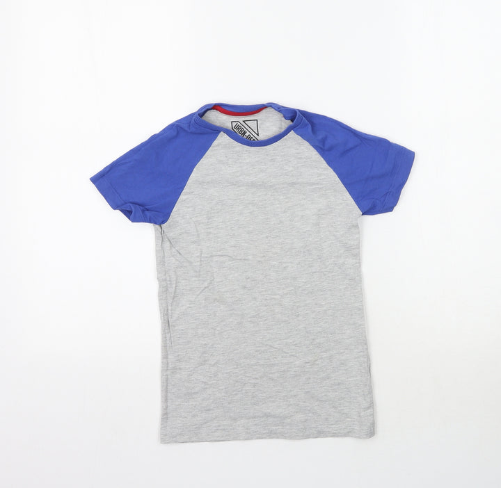 Matalan Boys Grey Basic T-Shirt Size 8 Years
